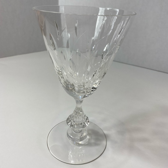 Duncan & Miller Willow Crystal Wine Glasses - Picture 9 of 9